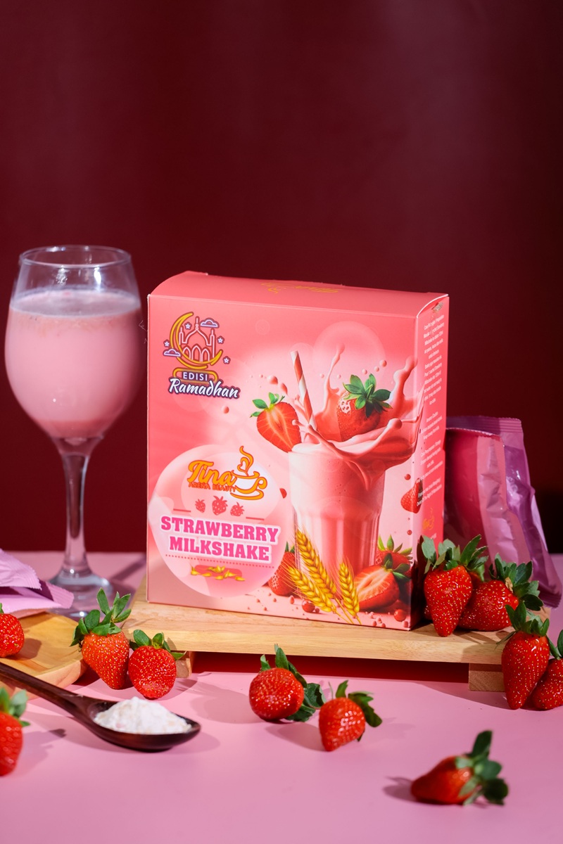 STRAWBERRY MILKSHAKE